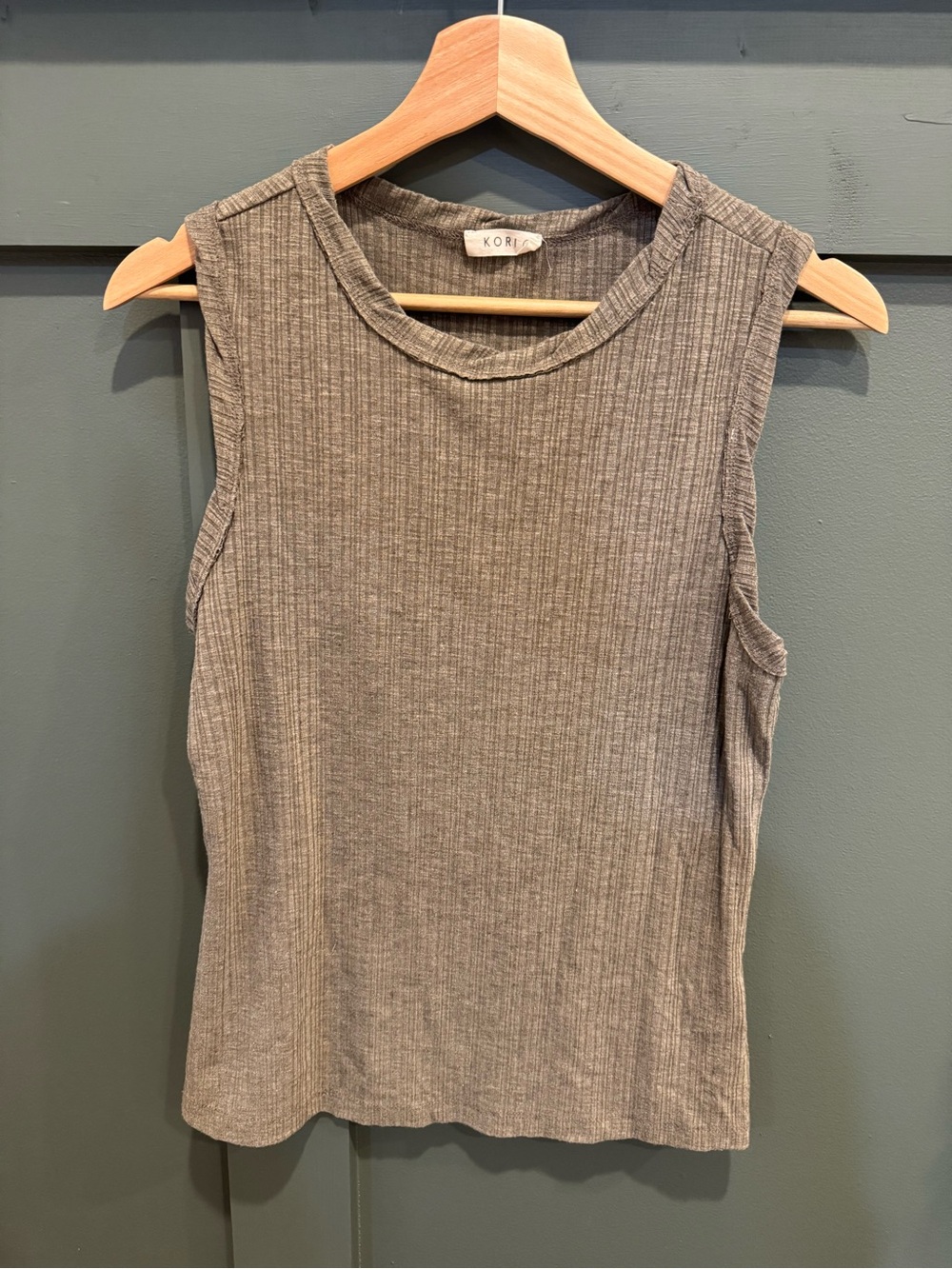 Kori Ribbed Sleeveless Tank Top - Green Gray
